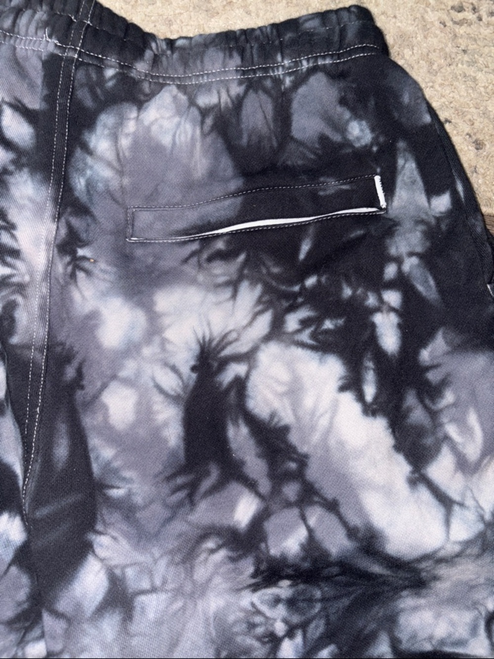 Men's Athletic Tie-Dye Grey Black Performance Shorts - Picture 4 of 6